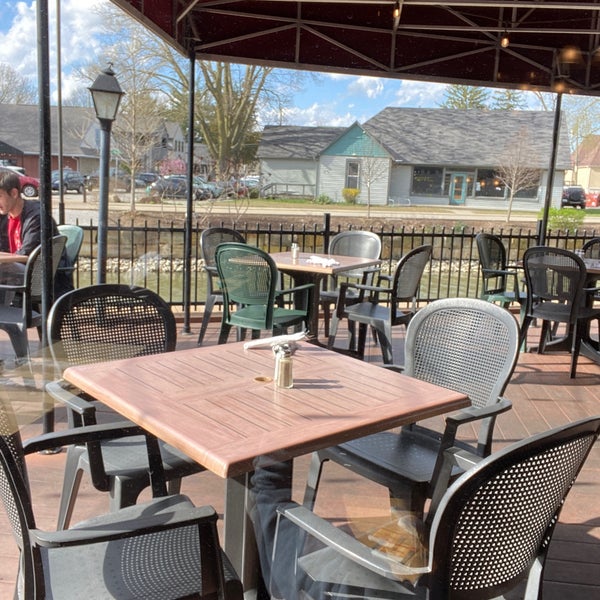 4/14/2022 tarihinde Stacey P.ziyaretçi tarafından Flatwater Restaurant'de çekilen fotoğraf
