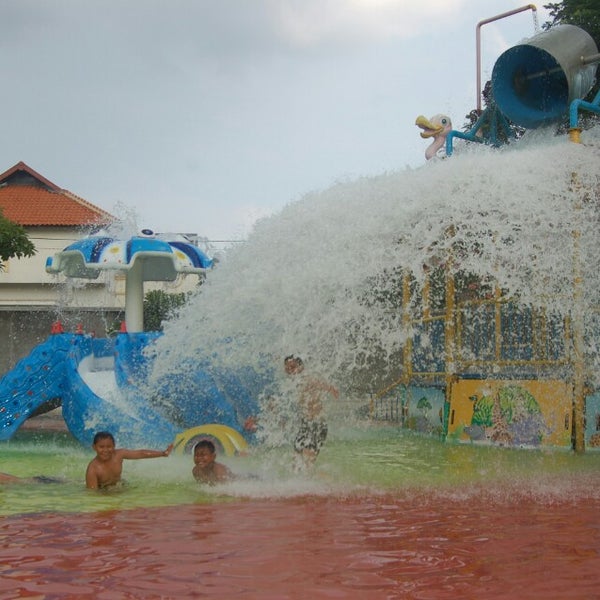 Fotos En Komplek Kolam Renang Citra Harmoni 1 Tip