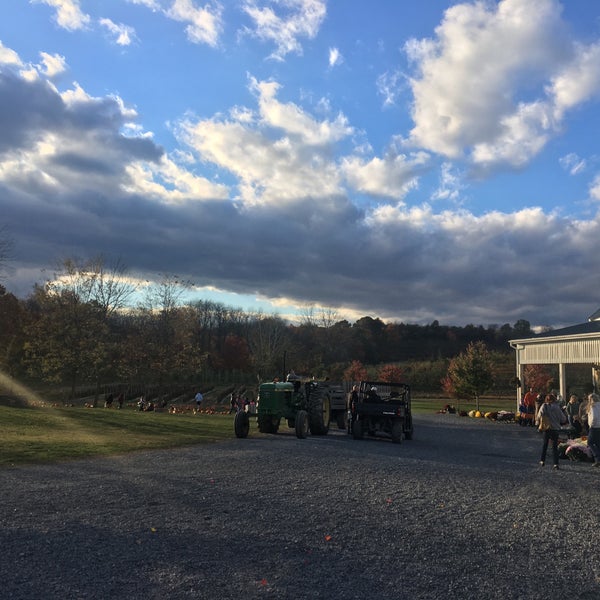 10/23/2016 tarihinde Stella Elisa T.ziyaretçi tarafından DuBois Farms'de çekilen fotoğraf