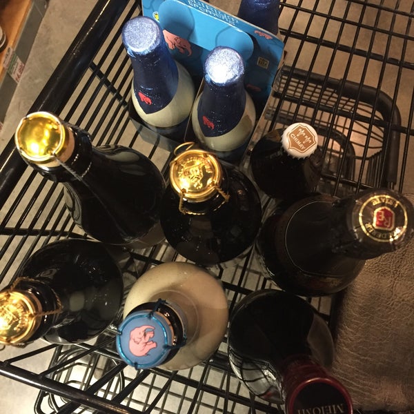 Photo taken at McScrooge&#39;s Wines &amp; Spirits by Elizabeth T. on 12/24/2015
