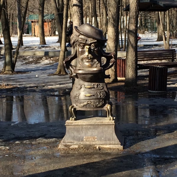 Памятник мойдодыру в москве