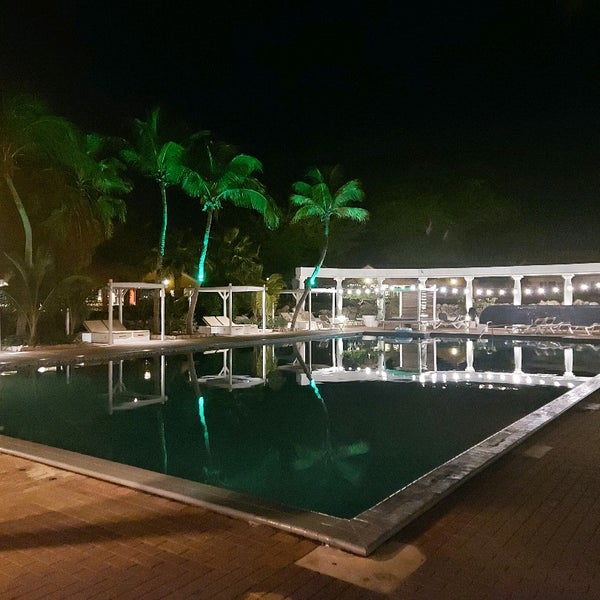 รูปภาพถ่ายที่ Livingstone Villas &amp; Resort Hotel Curacao โดย Tina เมื่อ 11/28/2021