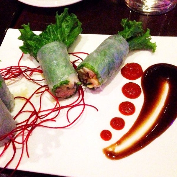 12/29/2013にJD L.がUnicorn Pan-Asian Cuisineで撮った写真