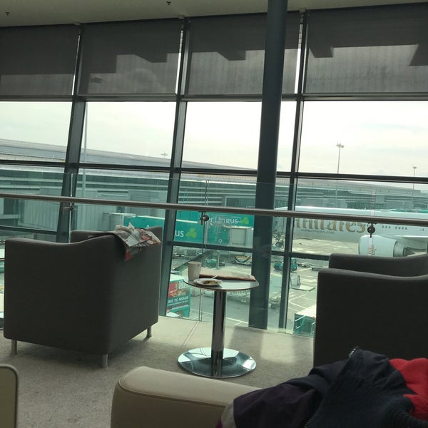 10/14/2017 tarihinde Peadar d.ziyaretçi tarafından Aer Lingus Lounge'de çekilen fotoğraf