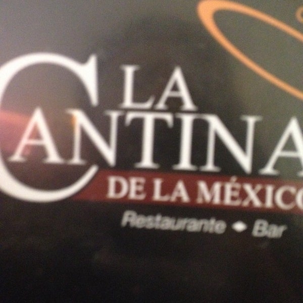 รูปภาพถ่ายที่ La Cantina de la México โดย Caro A. เมื่อ 7/14/2016