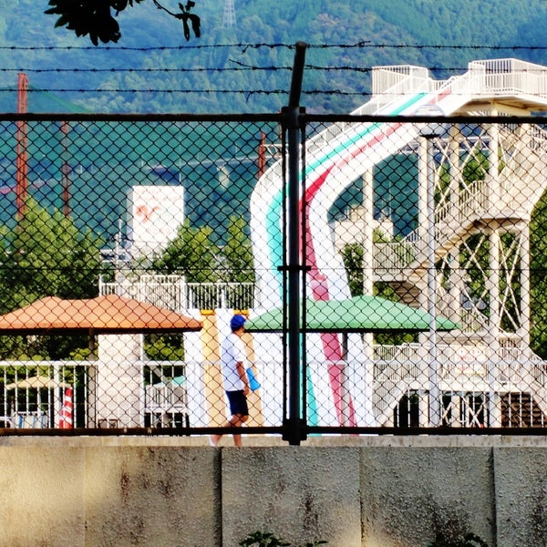 伊予三島運動公園プール 中之庄町 伊予三島運動公園プール 中之庄町