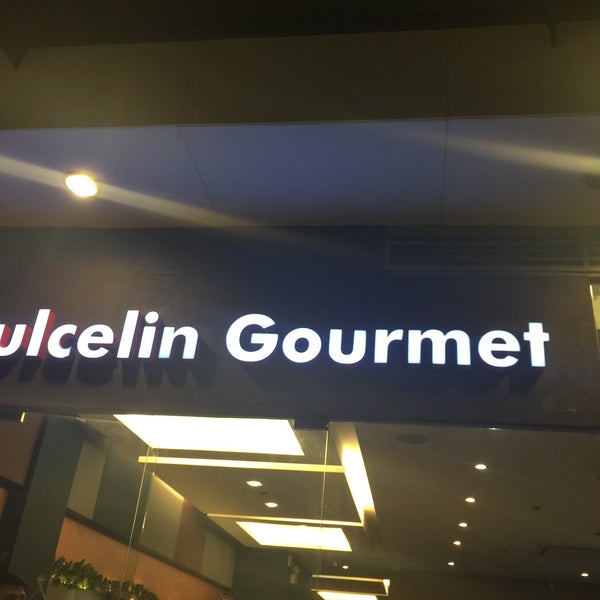 รูปภาพถ่ายที่ Dulcelin Gourmet โดย K M. เมื่อ 3/14/2015