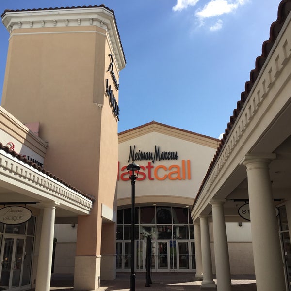 Neiman Marcus Last Call opens at Miromar Outlets - Fort Myers