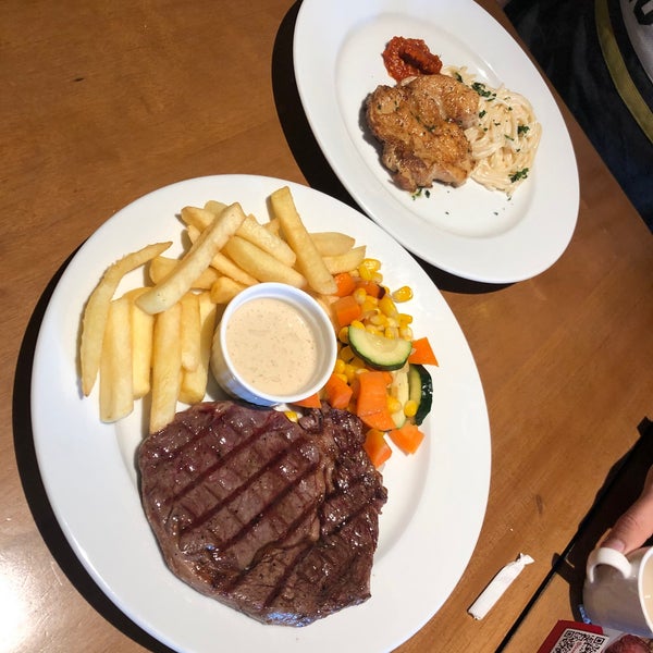 Photos At Meat Me Steak House Butchery Avenue Of The Star