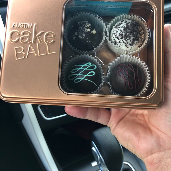 6/8/2018にTal I.がAustin Cake Ballで撮った写真