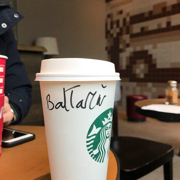 Foto tomada en Starbucks  por Baltazar S. el 12/3/2017