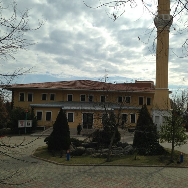 İhlas Marmara Evleri 1. Kısım Camii Marmara�da Cami