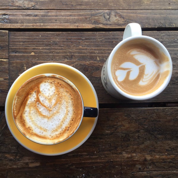 11/10/2016 tarihinde Güzide K.ziyaretçi tarafından Twins Coffee Roasters'de çekilen fotoğraf