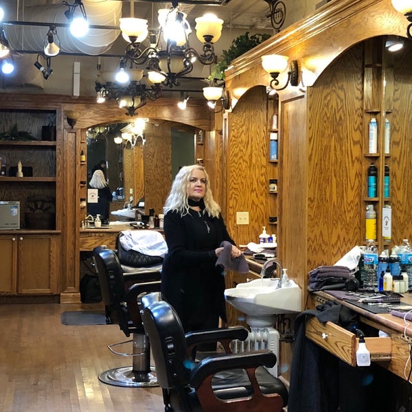 State Street Barbers Hair Salon in River North