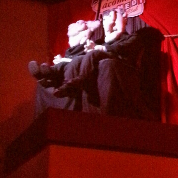 Das Foto wurde bei Tacoma Comedy Club von Clark B. am 4/11/2015 aufgenommen