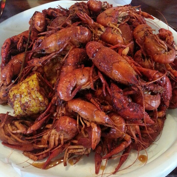 Das Foto wurde bei Orleans Seafood Kitchen von Kim N. am 3/30/2013 aufgenommen