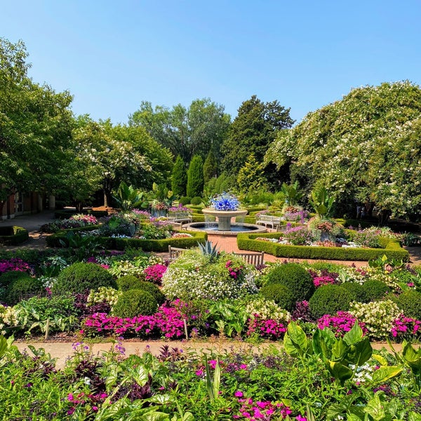 Photo taken at Atlanta Botanical Garden by Arvind R. on 8/21/2023