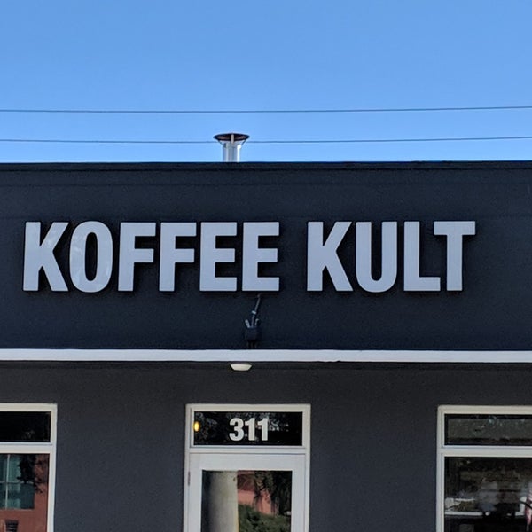 Крусейдер кингс 3 ирландия. Димитровград мелекесс архитектура графика логотипы. Геродот. Ист культ. Ист культ.