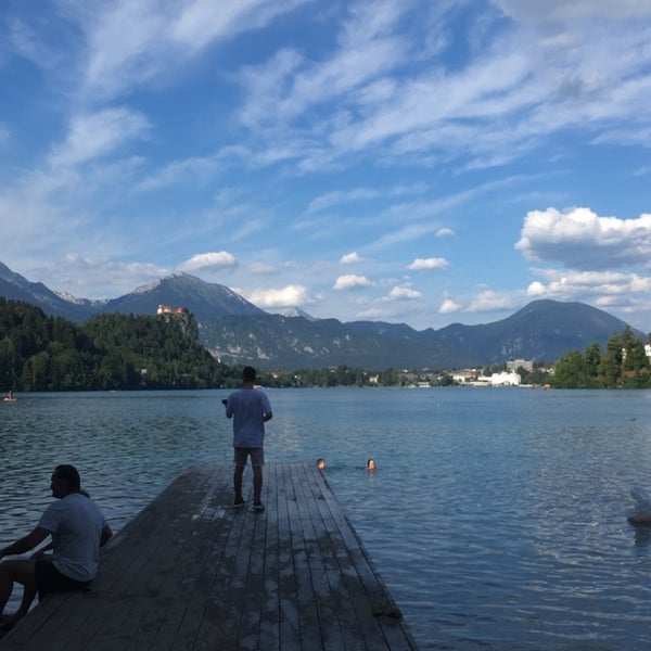 Foto diambil di Camping Bled oleh Birthe V. pada 7/11/2018