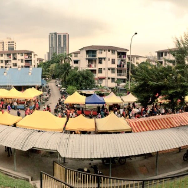 Rainstorm Hits Wangsa Maju Bazaar And Causes Vendor To Suffer Losses On 1st Day Of Ramadan
