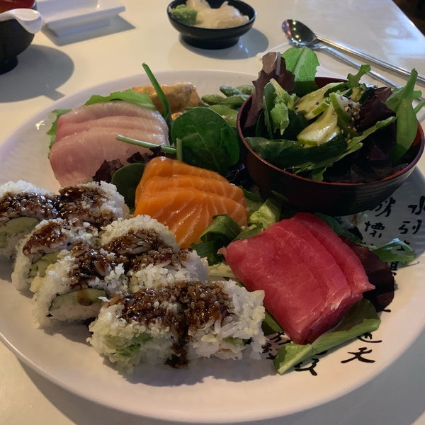 5/3/2019 tarihinde David M.ziyaretçi tarafından Ohya Sushi, Korean Kitchen &amp; Bar'de çekilen fotoğraf