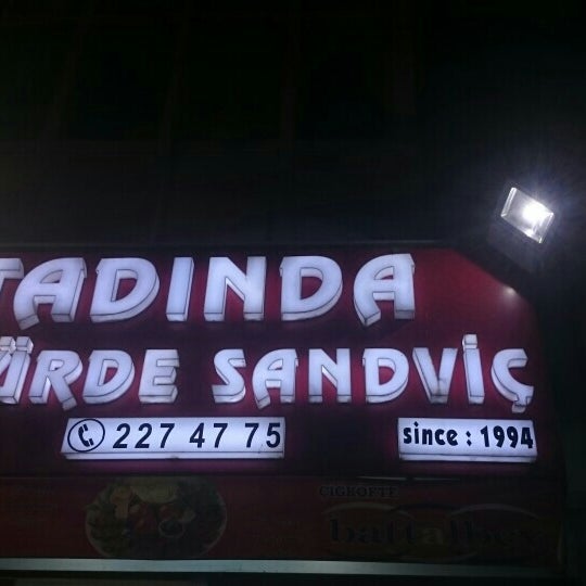 6/20/2016にŞeyhmus D.がTadında Sandviçで撮った写真