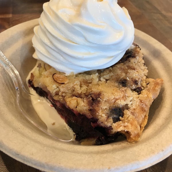 The marionberry crunch pie with ice cream is so good