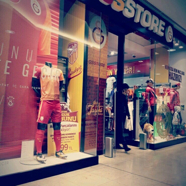 Gs Store Artik Kapali Guzelyurt Istanbul Istanbul Da Fotograflar
