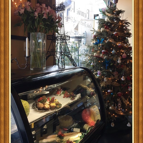 12/18/2016 tarihinde Liz G.ziyaretçi tarafından Bonnie Ruth&#39;s Cafe'de çekilen fotoğraf