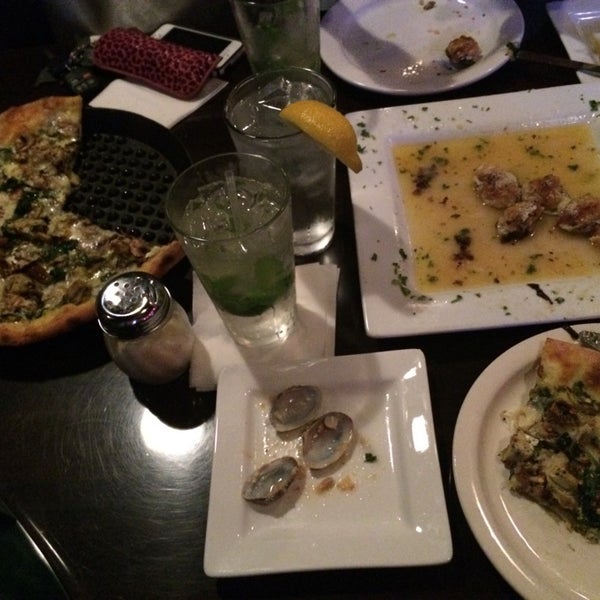 Photo taken at Goodfella&#39;s Woodfired Pizza Pasta Bar by Liz G. on 3/22/2014