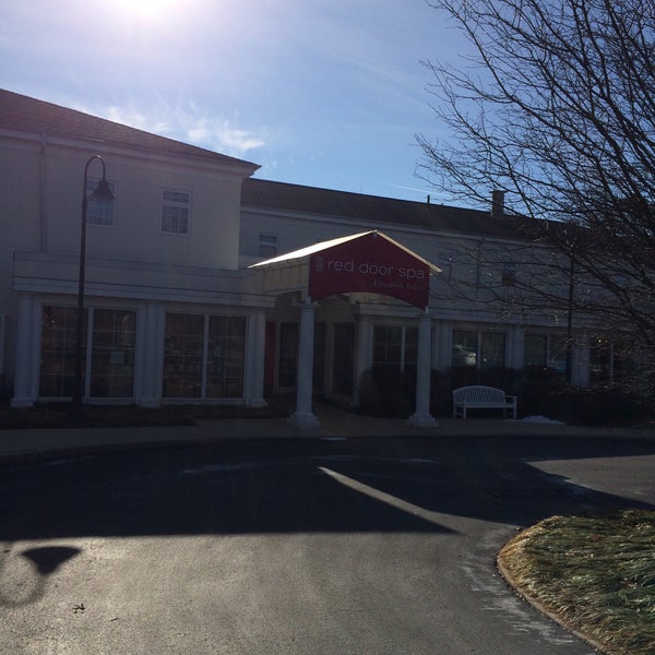 Elizabeth Arden Red Door Spa 400 Fairway Ln
