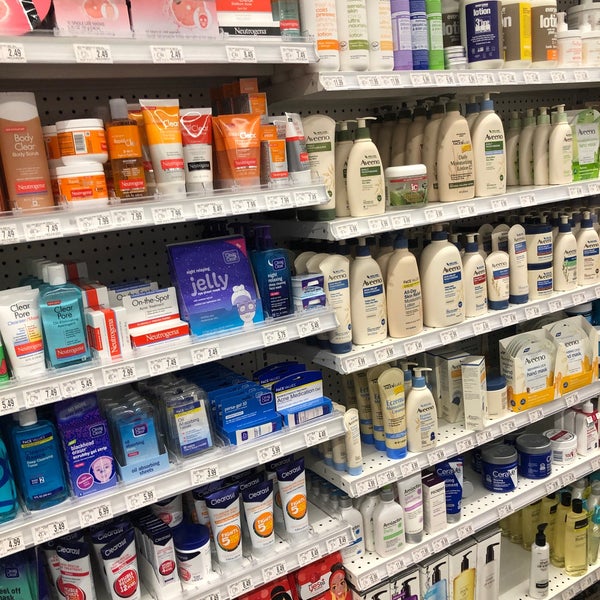 Harmon Discount / FaceValues Cosmetics Store