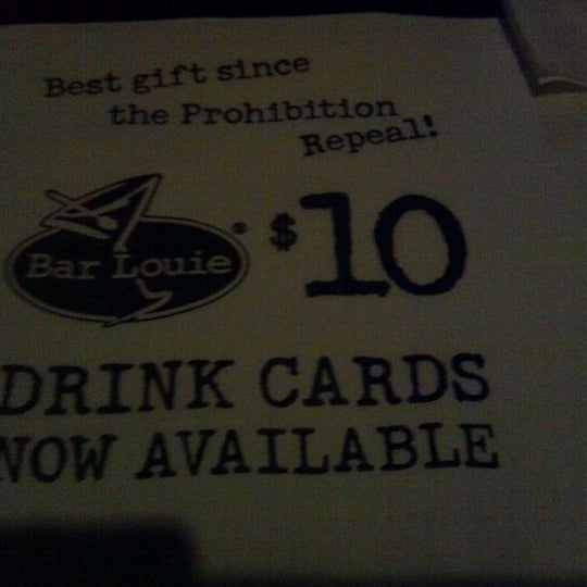 12/12/2012 tarihinde Isaac D.ziyaretçi tarafından Bar Louie'de çekilen fotoğraf