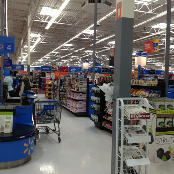 Walmart Supercenter Big Box Store in Maysville