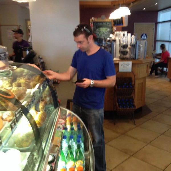 Photo taken at The Coffee Bean &amp; Tea Leaf by Zachary S. on 5/7/2014