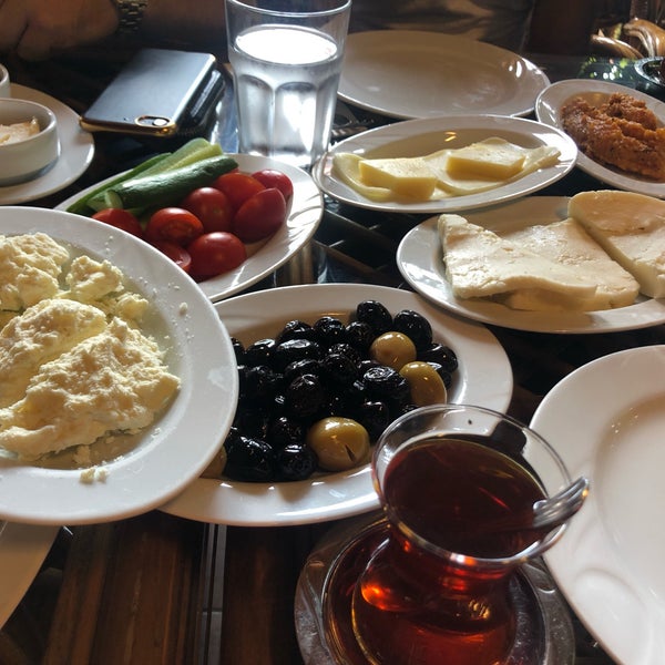 9/2/2019에 Kayahan Ç.님이 Madalyalı Restaurant에서 찍은 사진