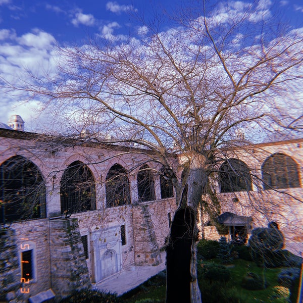 Das Foto wurde bei Museum für türkische und islamische Kunst von Yağmur am 1/15/2023 aufgenommen