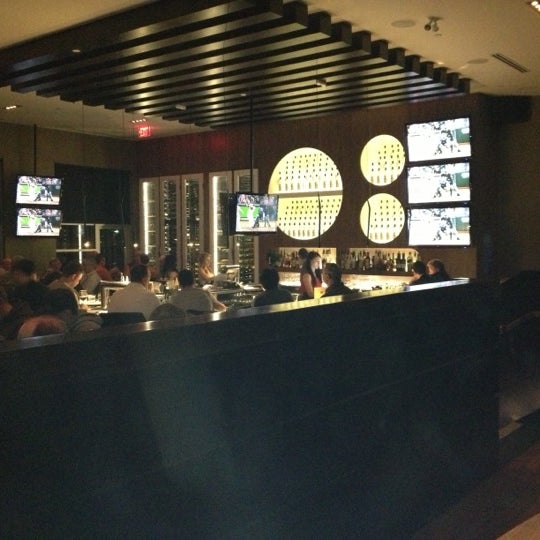 Foto diambil di Chop Steakhouse &amp; Bar oleh David C. pada 10/25/2012