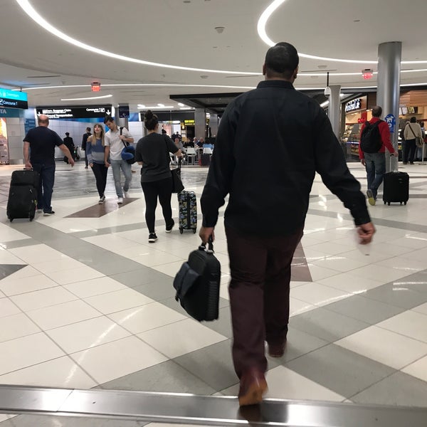 11/7/2018에 Serge J.님이 하츠필드 잭슨 애틀랜타 국제공항 (ATL)에서 찍은 사진