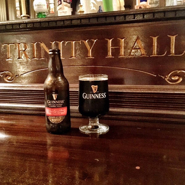 Снимок сделан в Trinity Hall Irish Pub and Restaurant пользователем  ℋumorous 1/16/2019