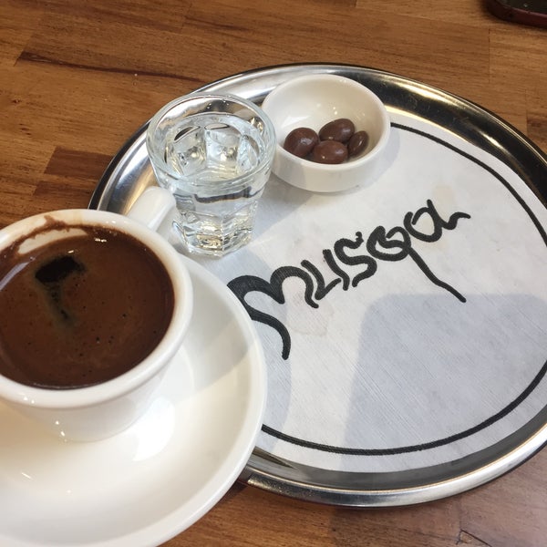 Foto diambil di Musqa Burger oleh Elif Y. pada 3/26/2019