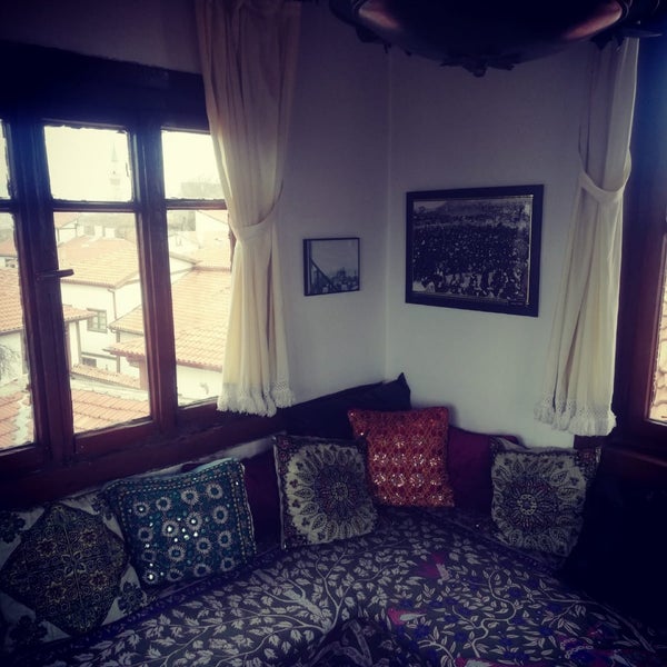 Photo taken at Hatipoğlu Konağı Restaurant by Nuri🇹🇷 on 3/7/2021