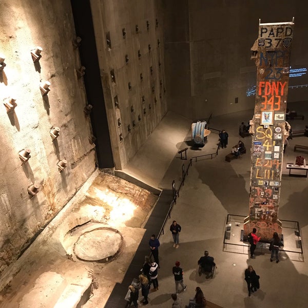 Das Foto wurde bei 9/11 Tribute Museum von Angela M. am 1/4/2019 aufgenommen