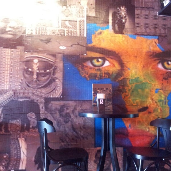 3/3/2014 tarihinde dyone c.ziyaretçi tarafından Afrika Café'de çekilen fotoğraf