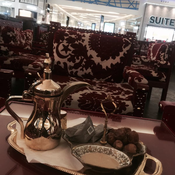 Photo taken at Al Nakheel Mall by Mdawe A. on 1/26/2016