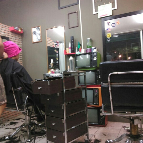 Broadway Hair Studio 
