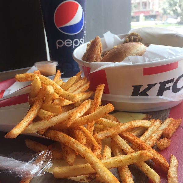 Photos At Kfc Reef Mall Fast Food Restaurant In Dubai