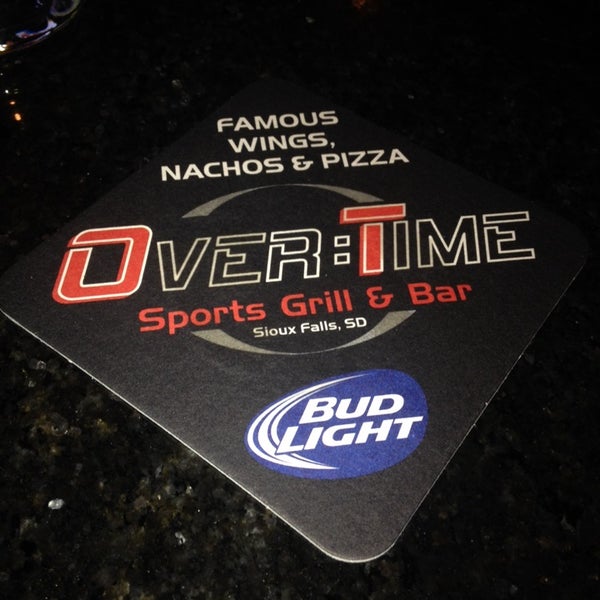 Снимок сделан в Overtime Grill and Bar пользователем Dan H. 10/23/2013