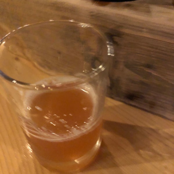 Photo taken at Field House Brewing Co. by Lee J. on 4/24/2021