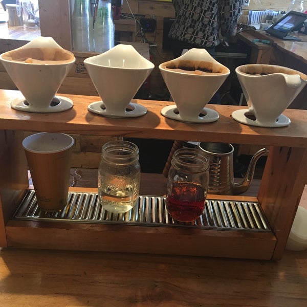 10/19/2018 tarihinde Neha D.ziyaretçi tarafından Happy Creek Coffee Company'de çekilen fotoğraf